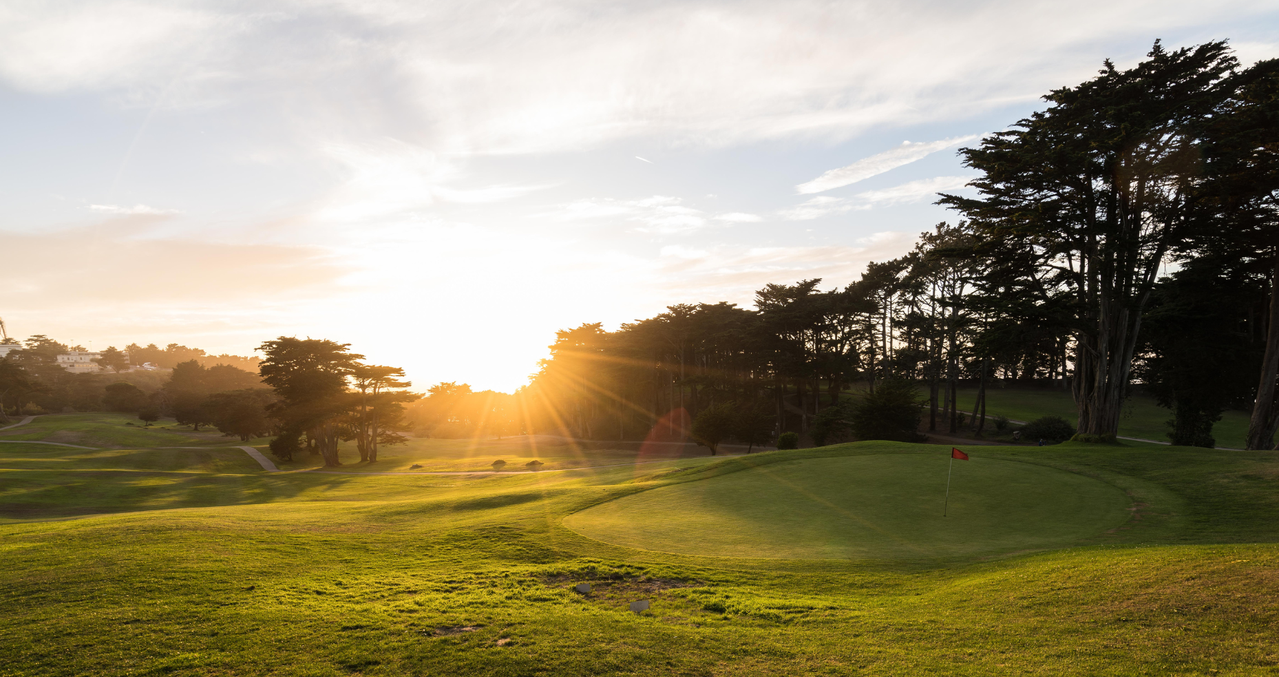 golf-course-at-sunrise-1.png